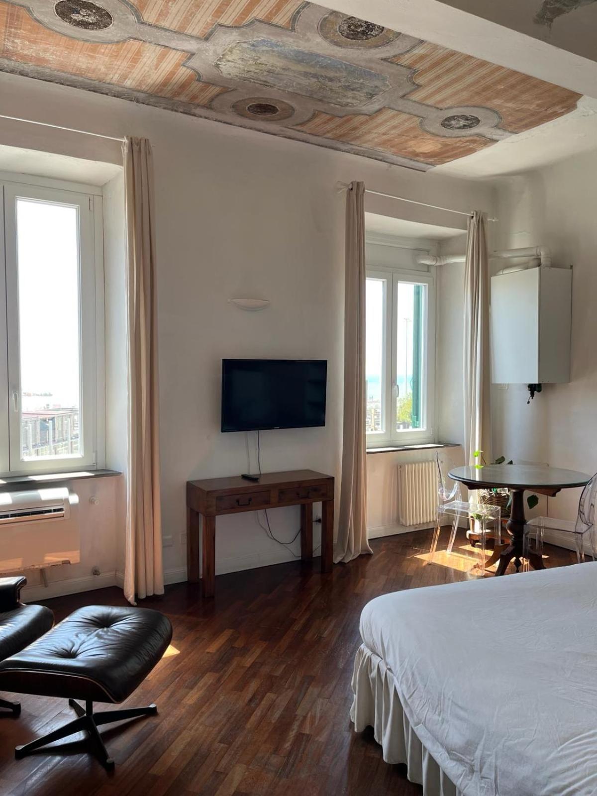 The Sunshine Loft Apartman Livorno Szoba fotó